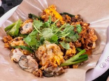 Famous Old Airport Fried Oyster - 15 Food Stalls In Old Airport Road Food Centre You Must Try