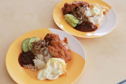 International Muslim Food Stall - 15 Stalls You Must Try at Changi Village Hawker Centre