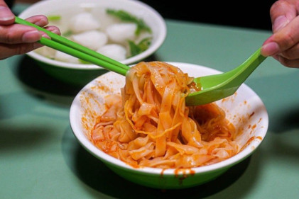 Hock Seng Choon Fishball Kway Teow Mee (#01-50) - 20 Food Stalls At Block 16 Bedok South Market Food Centre You Must Try