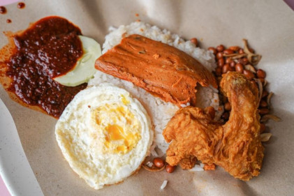 Boon Lay Power Nasi Lemak - 15 Hawker Delights To Try At Boon Lay Place Food Village