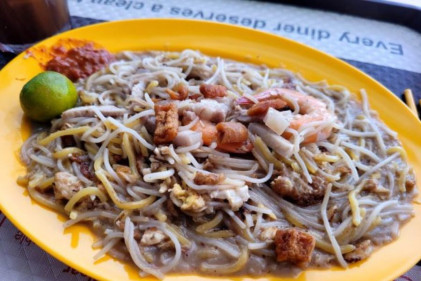 Hilltop Hokkien Mee - 15 Stalls to Try Out at Empress Road Food Centre