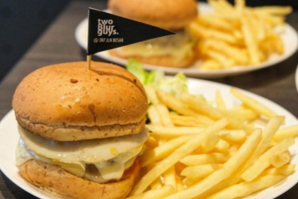 Two Blur Guys - 15 Best Burgers in Singapore For the Tastiest Stacks and Juiciest Patties