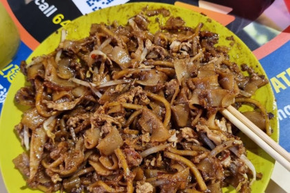 Cockle Fried Kway Teow - 30 Best Char Kway Teow in Singapore, Including a Halal-Friendly