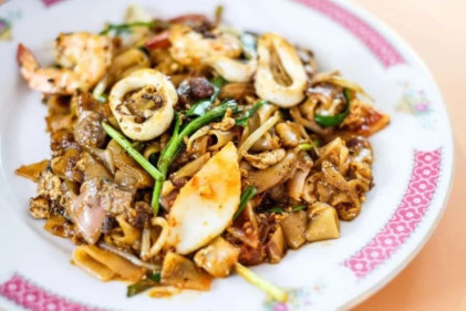 Dong Ji Fried Kway Teow - 30 Best Char Kway Teow in Singapore, Including a Halal-Friendly