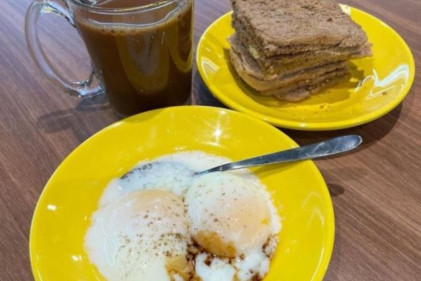 Sunrise Traditional Coffee & Toast - 15 Stalls to Try at Market Street Hawker Centre