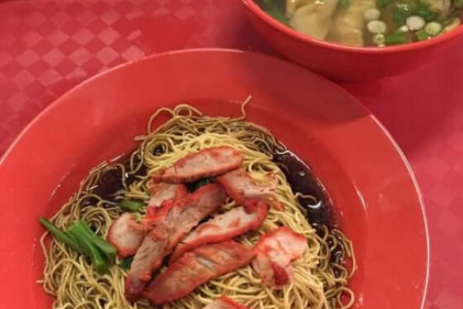 Uncle Noodle - 20 Stalls to Eat From at Ayer Rajah Food Centre