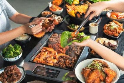 Captain Kim Korean BBQ & Hotpot Buffet - 8 Halal Steamboat in Singapore to Feast With Your Loved Ones
