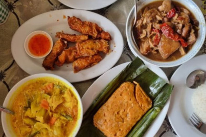 Katong Delights - 25 Establishments Serving Authentic Peranakan Food In Singapore